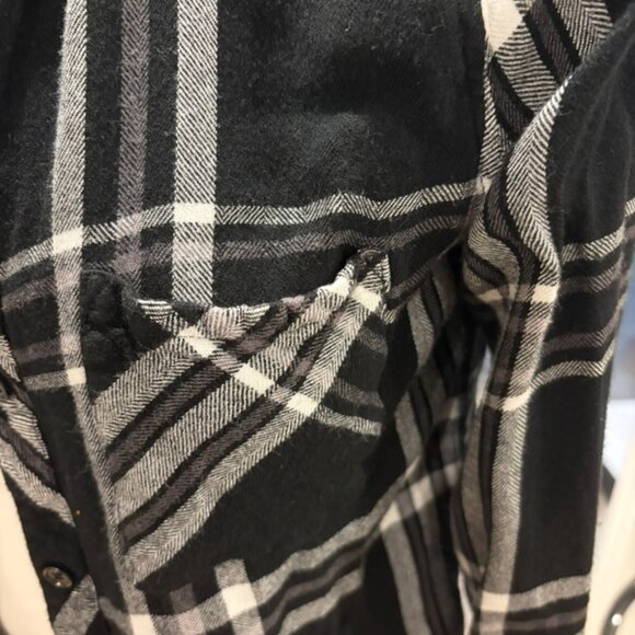 Softest Button Down Shirt from Rails - Picture 4 of 7